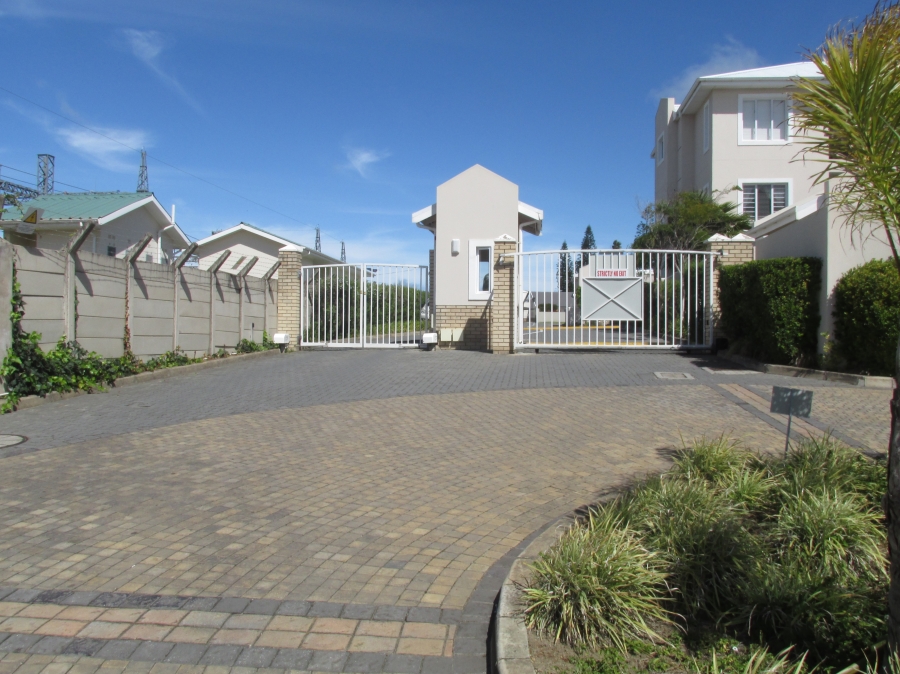 1 Bedroom Property for Sale in Beacon Bay North Eastern Cape
